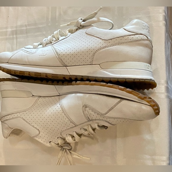 SOLD Louis Vuitton X Supreme white leather sneakers US Sz 8.5 preowned FLAWS - Picture 10 of 17